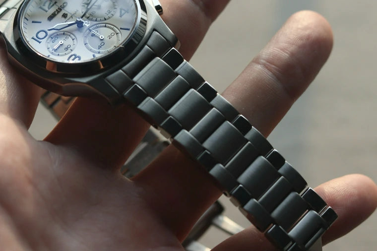 Seiko Brightz SAGJ003 "HAQ Chronograph"