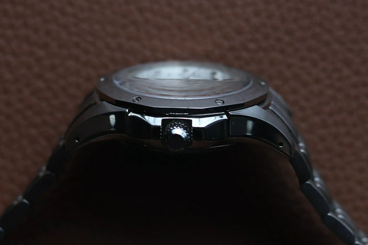 Seiko SAGV003 “Kinetic Perpetual Calendar Big Date”