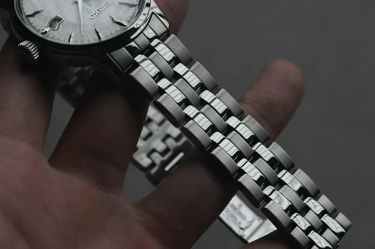 Seiko SARY093 "Fuyugeshiki" Cocktail Time LE