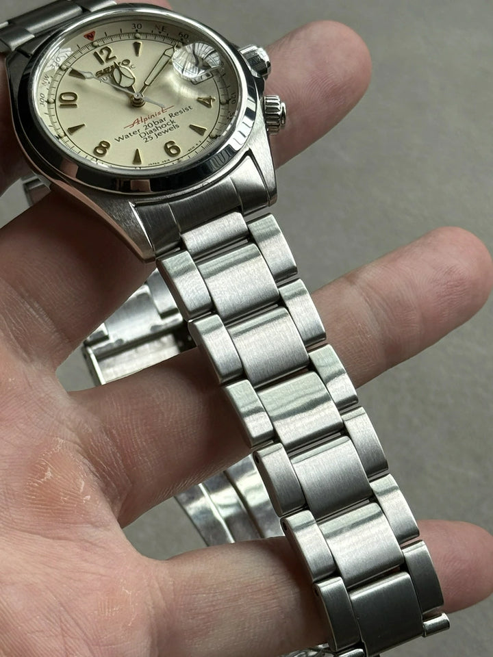 Seiko SCVF007 "Red" Alpinist
