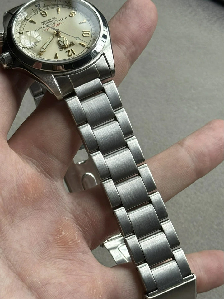 Seiko SCVF007 "Red" Alpinist