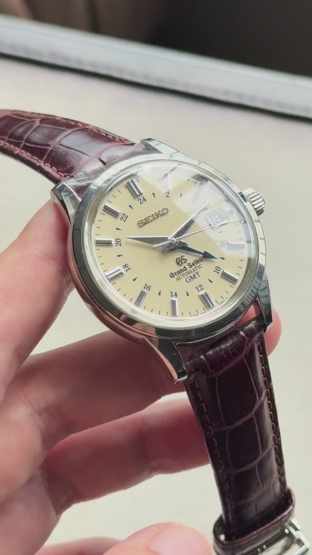 Grand Seiko SBGM021 GMT