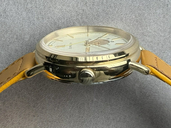 Model: Seiko Spirit SCVE008 “Gold Dot”