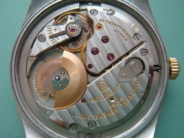 Universal Genève Polerouter Ref. 204504-2