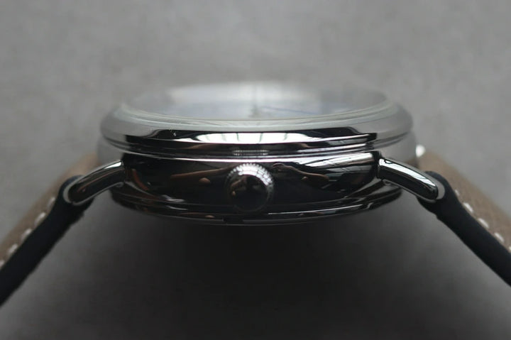 Seiko Spirit SCVE011 “Platinum Dot”